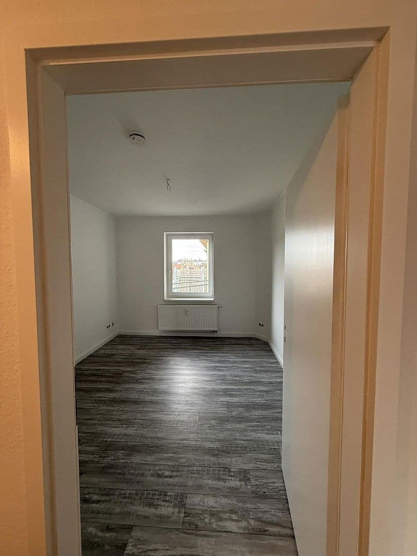 Pronájem bytu 3+1 69 m², Magdeburg, Sasko-Anhaltsko Pronájem bytu 3+1 69 m², Magdeburg, Sasko-Anhaltsko