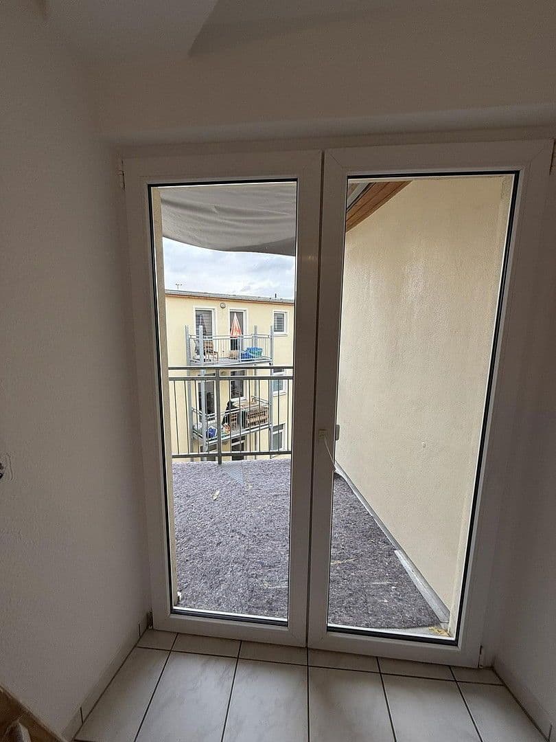 Pronájem bytu 3+1 69 m², Magdeburg, Sasko-Anhaltsko Pronájem bytu 3+1 69 m², Magdeburg, Sasko-Anhaltsko