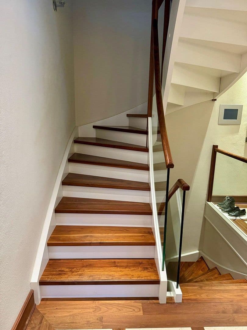 Prodej bytu 7+1 300 m², München, Bavorsko Prodej bytu 7+1 300 m², München, Bavorsko