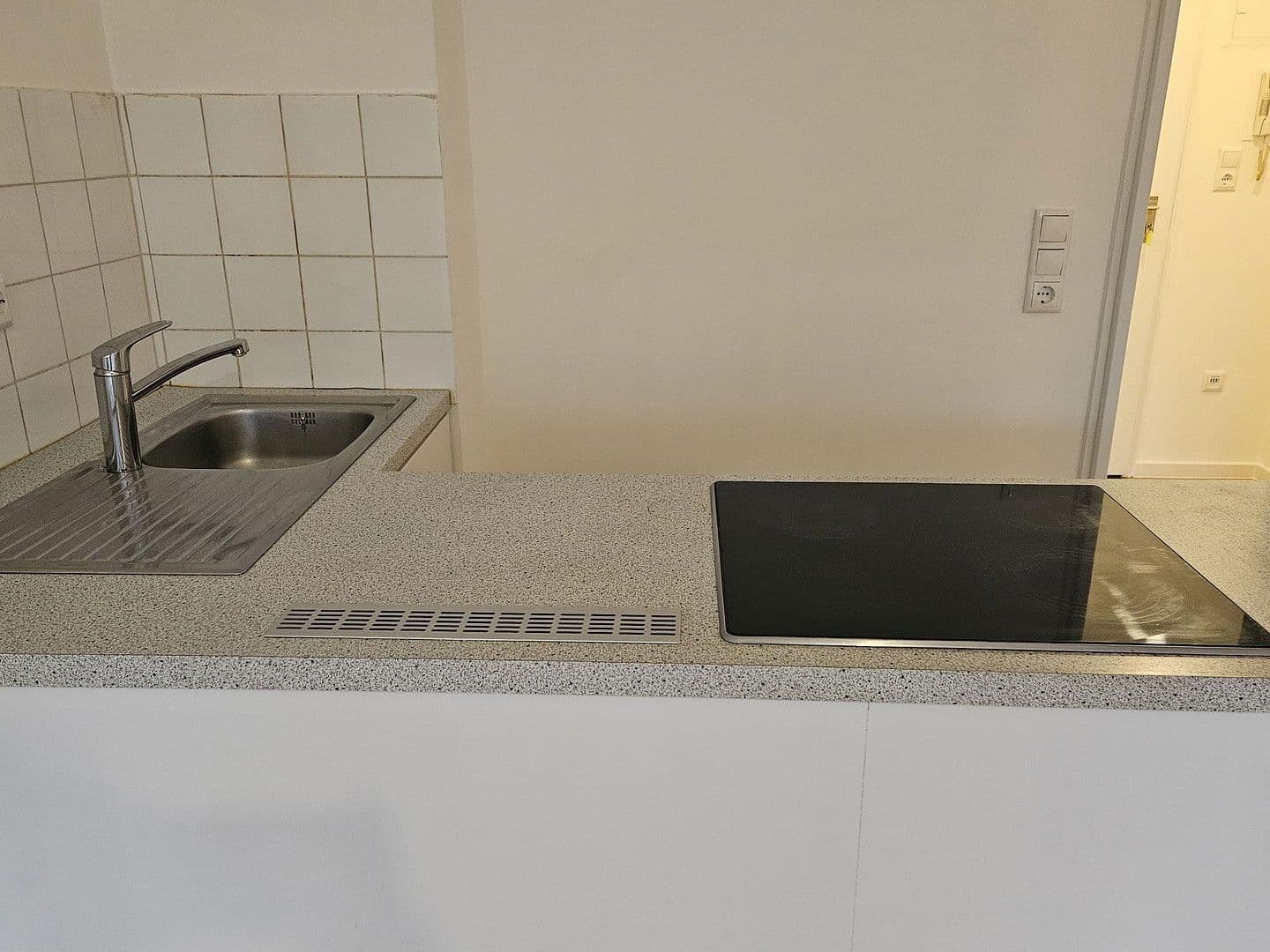 Pronájem bytu 1+1 31 m², Kidlerstraße 38, München, Bavorsko Pronájem bytu 1+1 31 m², Kidlerstraße 38, München, Bavorsko