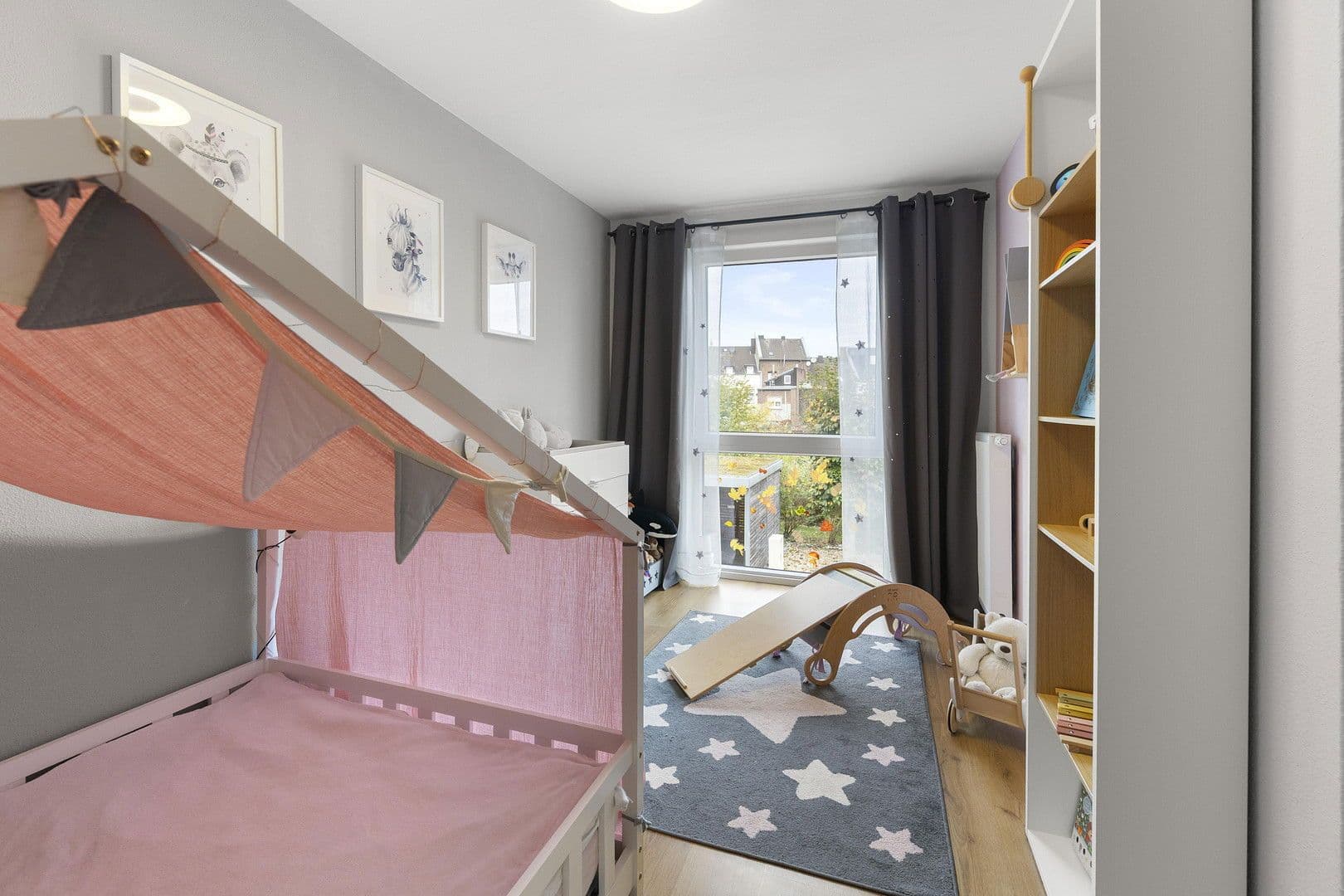 Prodej domu 129 m², pozemek 173 m², Elisabeth-Selbert-Weg 9, Mönchengladbach, Severní Porýní-Vestfálsko Prodej domu 129 m², pozemek 173 m², Elisabeth-Selbert-Weg 9, Mönchengladbach, Severní Porýní-Vestfálsko