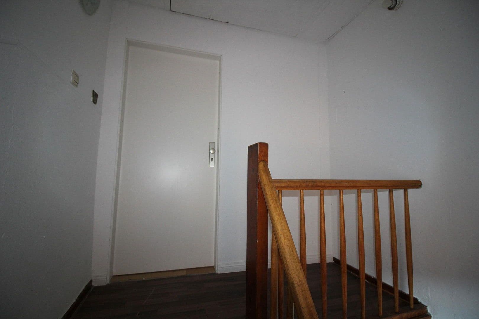 Prodej domu 163 m², pozemek 142 m², Stuttgart, Bádensko-Württembersko Prodej domu 163 m², pozemek 142 m², Stuttgart, Bádensko-Württembersko