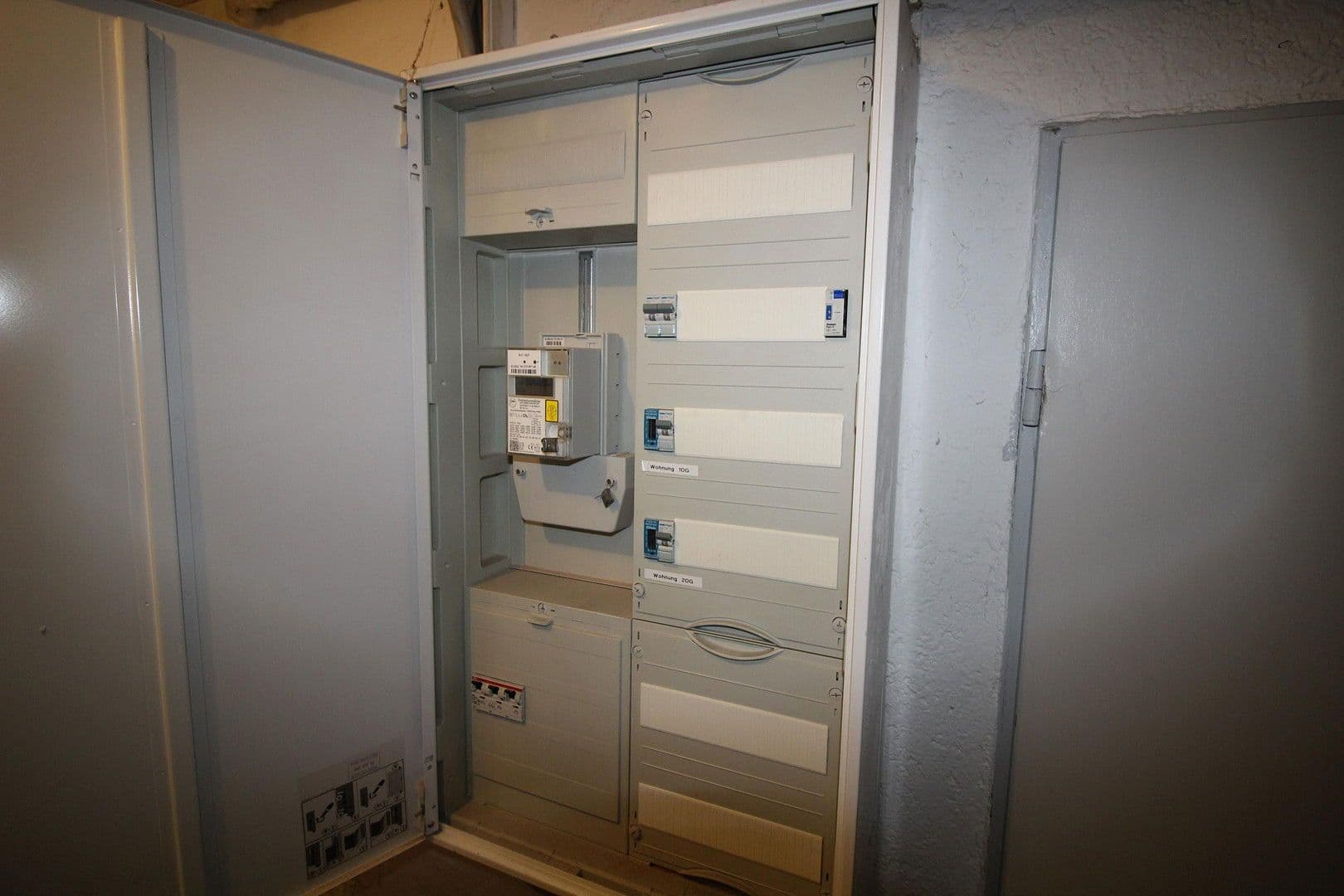 Prodej domu 163 m², pozemek 142 m², Stuttgart, Bádensko-Württembersko Prodej domu 163 m², pozemek 142 m², Stuttgart, Bádensko-Württembersko