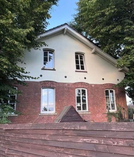 Prodej domu 160 m², pozemek 3.500 m², St. Georgiwold 28, Weener, Dolní Sasko Prodej domu 160 m², pozemek 3.500 m², St. Georgiwold 28, Weener, Dolní Sasko