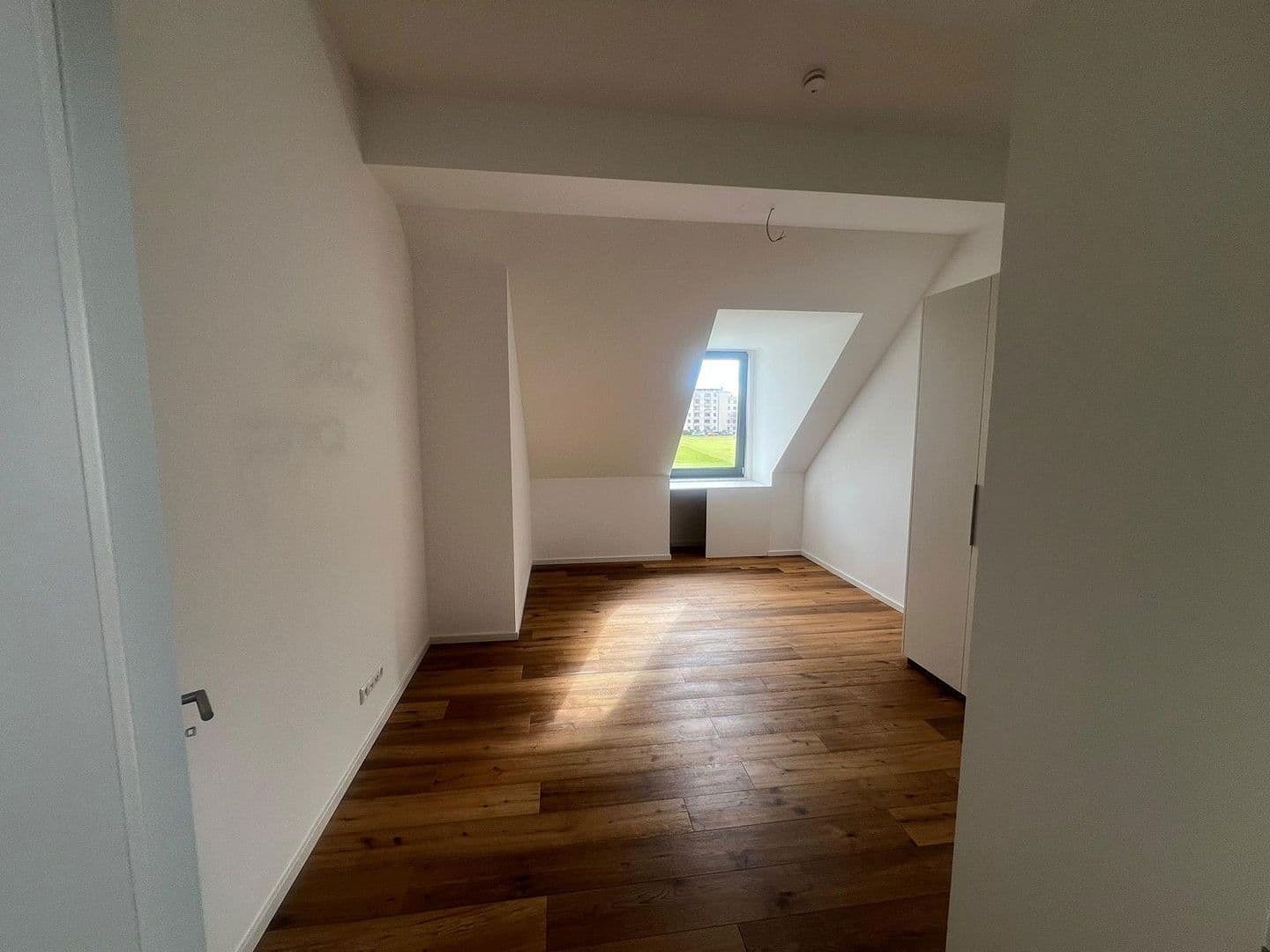 Pronájem bytu 2+kk 88 m², Dorfstraße 13a, Germering, Bavorsko Pronájem bytu 2+kk 88 m², Dorfstraße 13a, Germering, Bavorsko