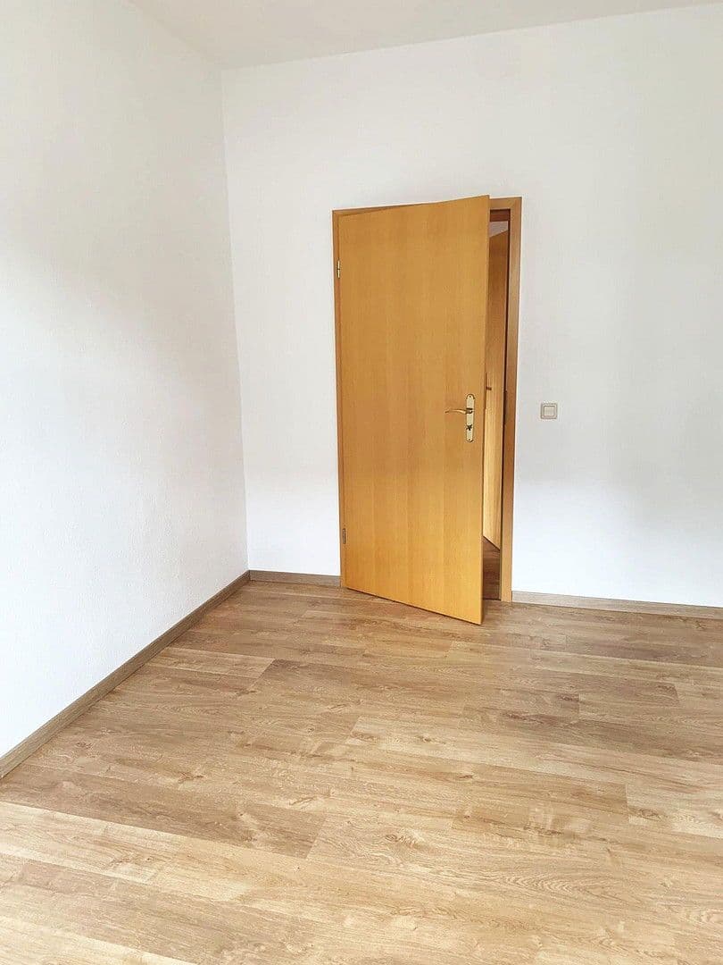 Pronájem bytu 2+1 56 m², Abteistraße 13, Oberlungwitz, Sasko Pronájem bytu 2+1 56 m², Abteistraße 13, Oberlungwitz, Sasko