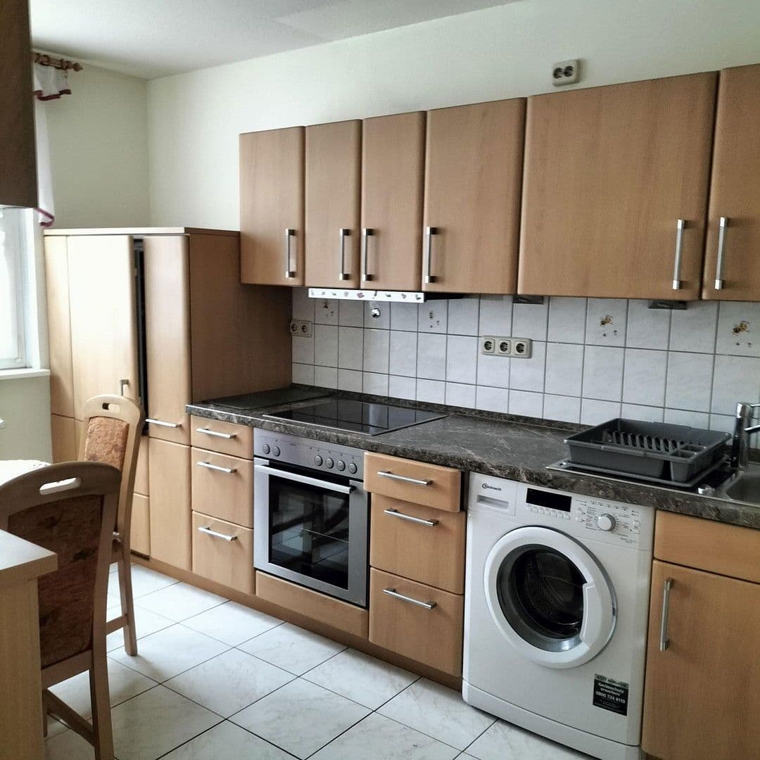 Pronájem bytu 3+1 70 m², Schützenstr. xxx, Hanau, Hessen Pronájem bytu 3+1 70 m², Schützenstr. xxx, Hanau, Hessen