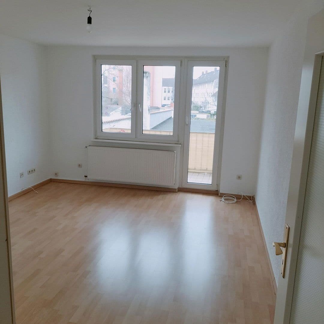 Pronájem bytu 3+1 70 m², Schützenstr. xxx, Hanau, Hessen Pronájem bytu 3+1 70 m², Schützenstr. xxx, Hanau, Hessen