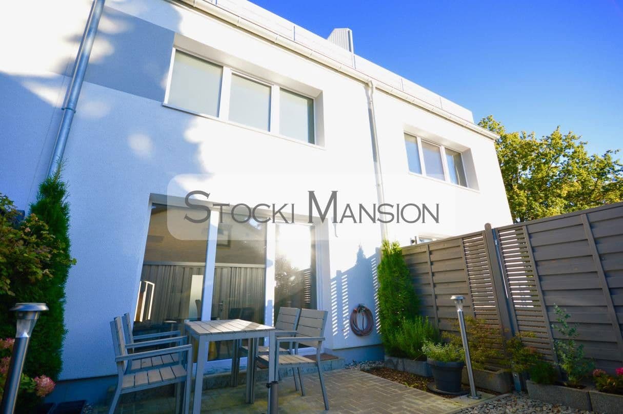 Pronájem bytu 4+1 111 m², Hamburg, Hamburg Pronájem bytu 4+1 111 m², Hamburg, Hamburg