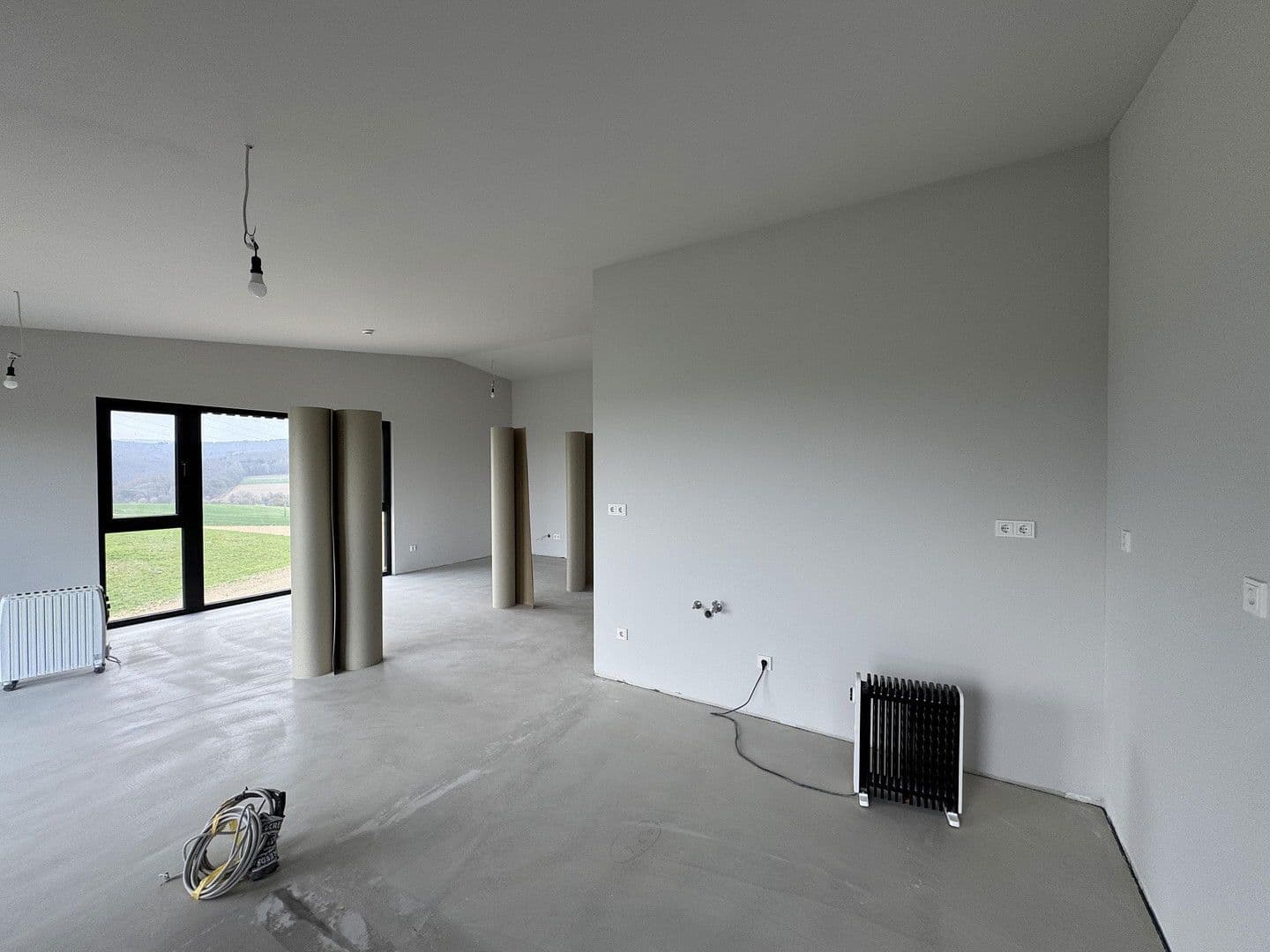Pronájem bytu 4+1 94 m², Feldbergblick 26, Waldems, Hessen Pronájem bytu 4+1 94 m², Feldbergblick 26, Waldems, Hessen