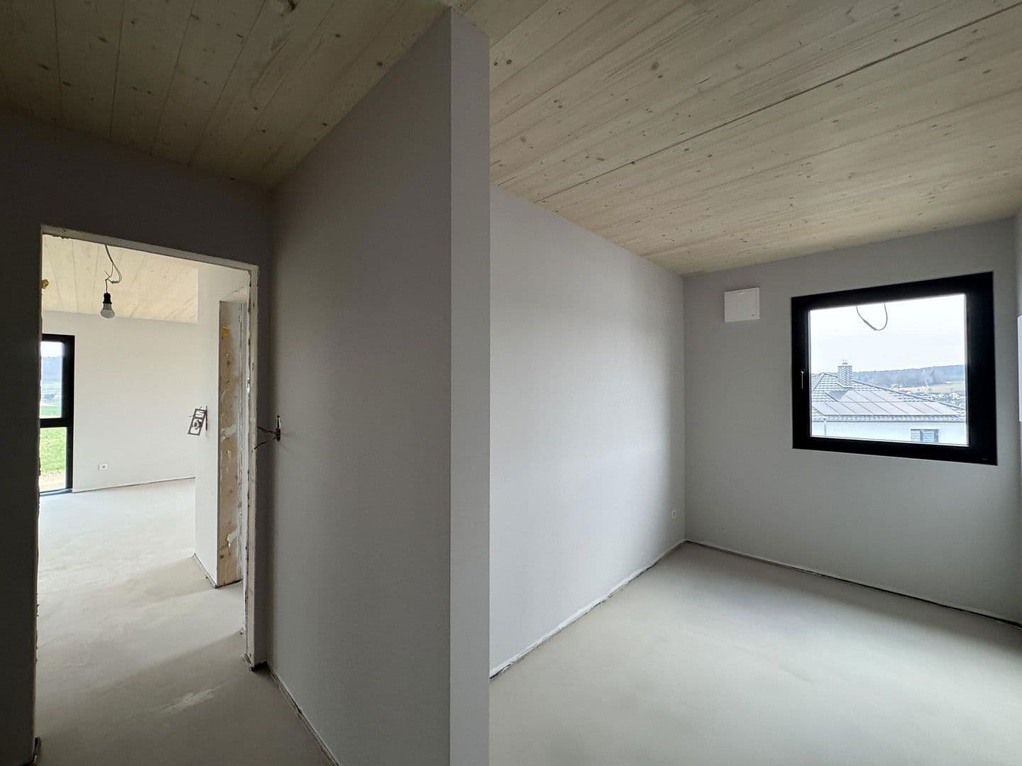 Pronájem bytu 4+1 94 m², Feldbergblick 26, Waldems, Hessen Pronájem bytu 4+1 94 m², Feldbergblick 26, Waldems, Hessen