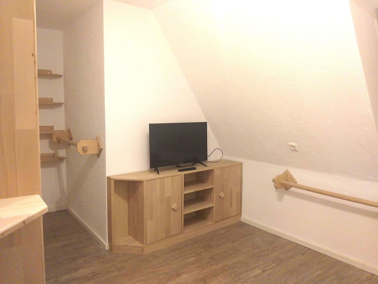 Pronájem bytu 5+1 12 m², Alemannenstraße 29, Schwäbisch Gmünd, Bádensko-Württembersko Pronájem bytu 5+1 12 m², Alemannenstraße 29, Schwäbisch Gmünd, Bádensko-Württembersko