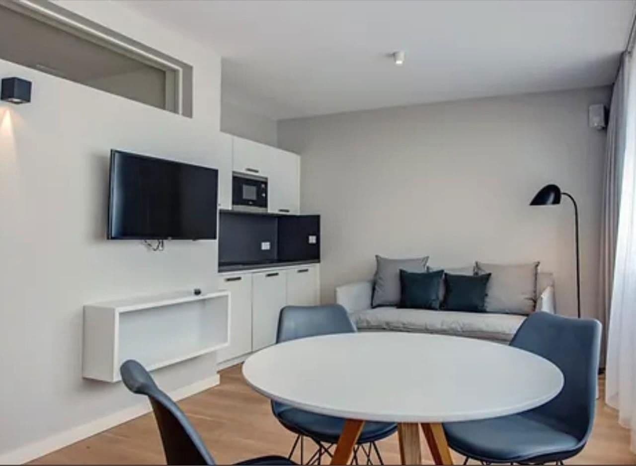 Pronájem bytu 2+1 55 m², Potsdamer Straße 54, Teltow, Braniborsko Pronájem bytu 2+1 55 m², Potsdamer Straße 54, Teltow, Braniborsko