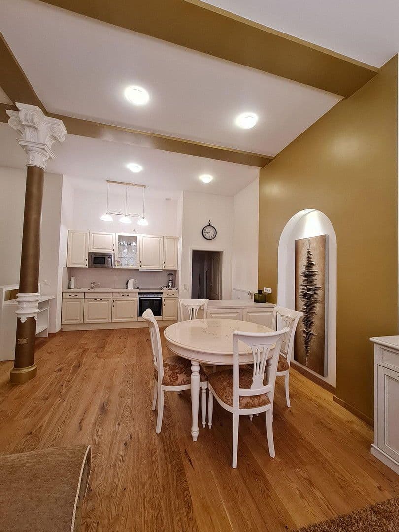 Prodej bytu 3+1 103 m², Baden-Baden, Bádensko-Württembersko Prodej bytu 3+1 103 m², Baden-Baden, Bádensko-Württembersko