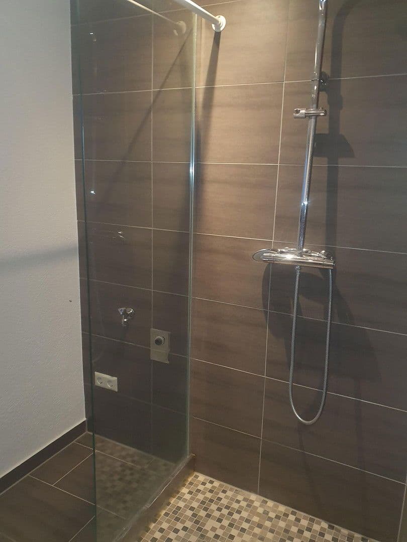 Pronájem bytu 3+1 61 m², Eberdingen, Bádensko-Württembersko Pronájem bytu 3+1 61 m², Eberdingen, Bádensko-Württembersko