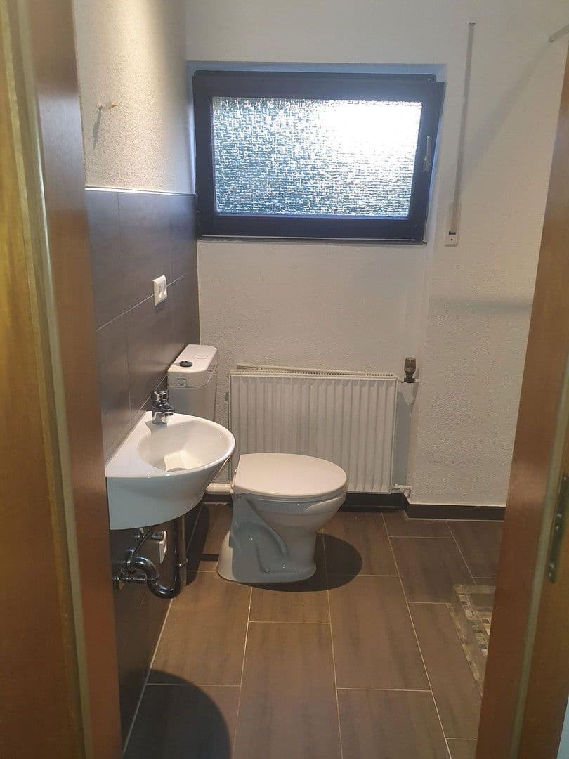 Pronájem bytu 3+1 61 m², Eberdingen, Bádensko-Württembersko Pronájem bytu 3+1 61 m², Eberdingen, Bádensko-Württembersko