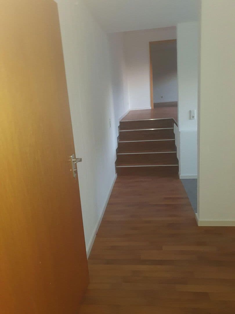 Pronájem bytu 3+1 61 m², Eberdingen, Bádensko-Württembersko Pronájem bytu 3+1 61 m², Eberdingen, Bádensko-Württembersko