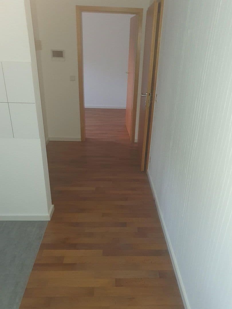 Pronájem bytu 3+1 61 m², Eberdingen, Bádensko-Württembersko Pronájem bytu 3+1 61 m², Eberdingen, Bádensko-Württembersko