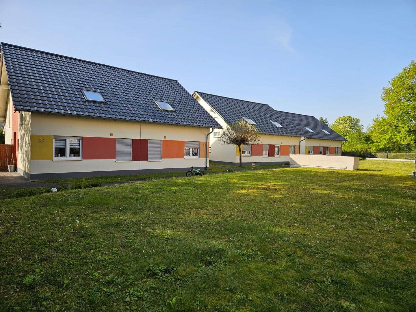 Prodej domu 2.459 m², pozemek 3.700 m², An der Landwehr 25, Bielefeld, Severní Porýní-Vestfálsko Prodej domu 2.459 m², pozemek 3.700 m², An der Landwehr 25, Bielefeld, Severní Porýní-Vestfálsko