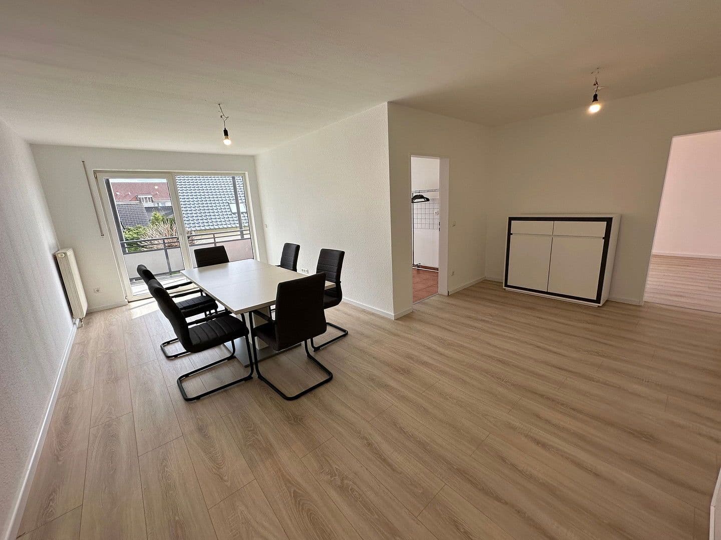 Prodej domu 2.459 m², pozemek 3.700 m², An der Landwehr 25, Bielefeld, Severní Porýní-Vestfálsko Prodej domu 2.459 m², pozemek 3.700 m², An der Landwehr 25, Bielefeld, Severní Porýní-Vestfálsko
