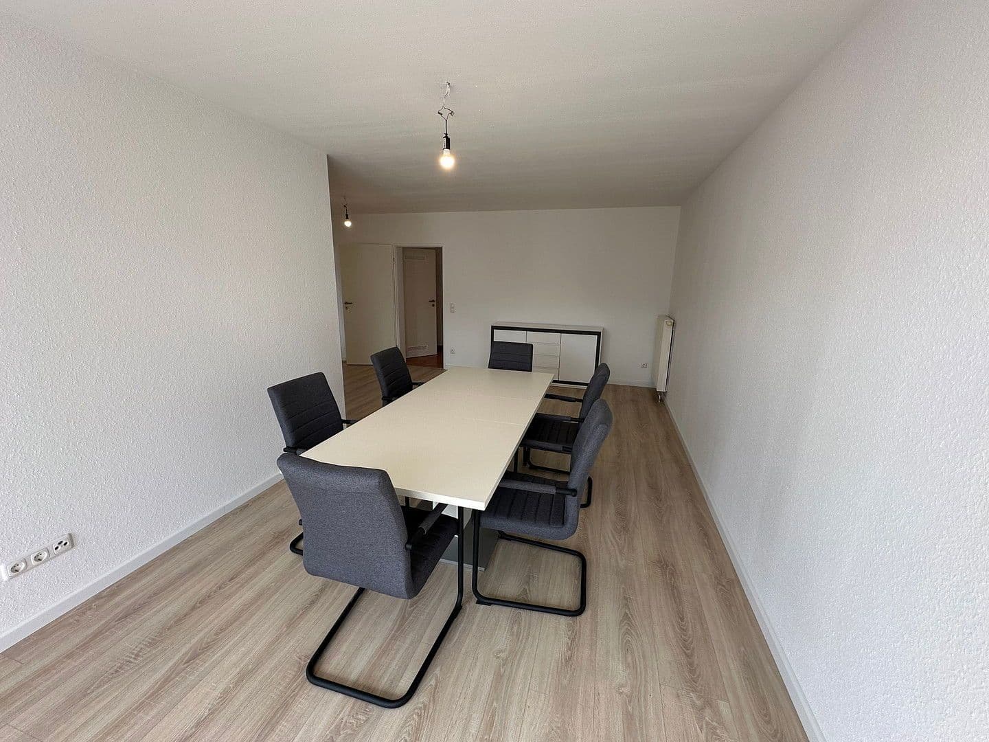 Prodej domu 2.459 m², pozemek 3.700 m², An der Landwehr 25, Bielefeld, Severní Porýní-Vestfálsko Prodej domu 2.459 m², pozemek 3.700 m², An der Landwehr 25, Bielefeld, Severní Porýní-Vestfálsko