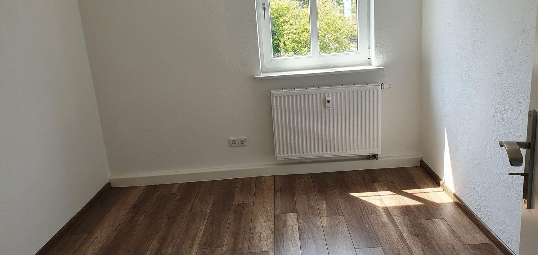 Pronájem bytu 3+1 66 m², Jahnstrasse 49, Dessau-Roßlau, Sasko-Anhaltsko Pronájem bytu 3+1 66 m², Jahnstrasse 49, Dessau-Roßlau, Sasko-Anhaltsko