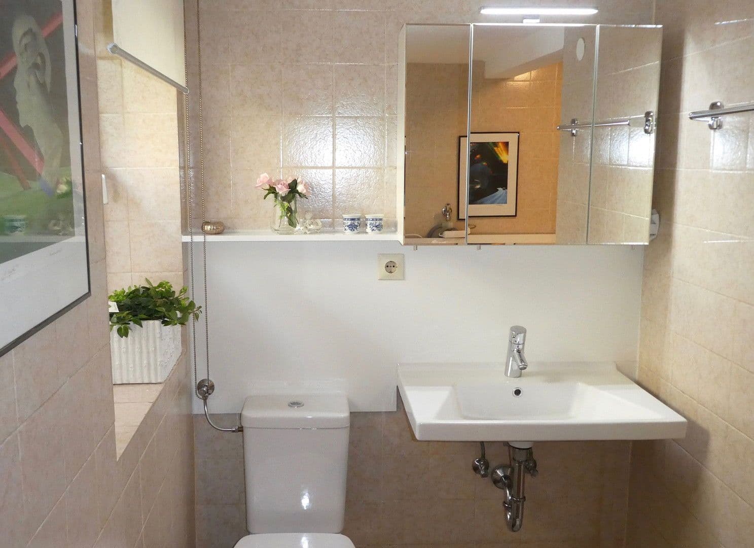 Pronájem bytu 2+1 50 m², Esslingen am Neckar, Bádensko-Württembersko Pronájem bytu 2+1 50 m², Esslingen am Neckar, Bádensko-Württembersko