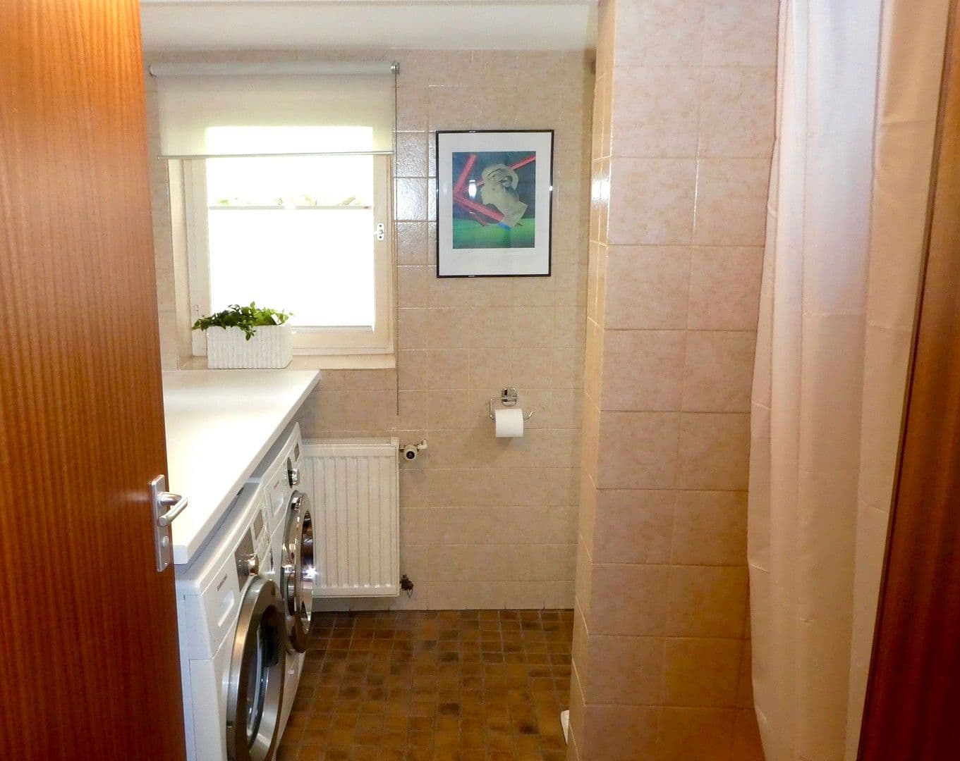 Pronájem bytu 2+1 50 m², Esslingen am Neckar, Bádensko-Württembersko Pronájem bytu 2+1 50 m², Esslingen am Neckar, Bádensko-Württembersko