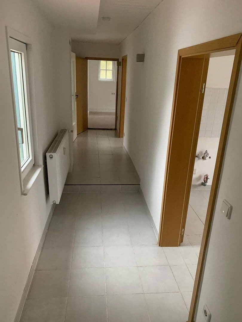 Pronájem bytu 4+1 110 m², Worms-Pfeddersheim, Porýní-Falc Pronájem bytu 4+1 110 m², Worms-Pfeddersheim, Porýní-Falc