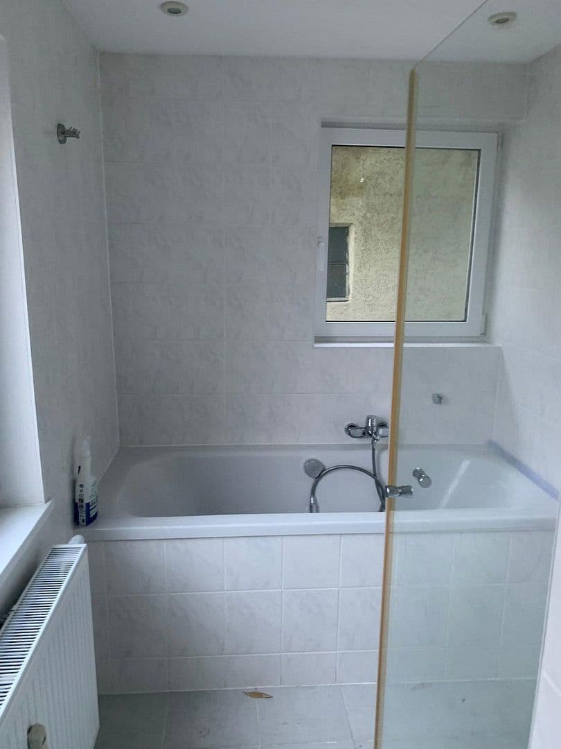 Pronájem bytu 4+1 110 m², Worms-Pfeddersheim, Porýní-Falc Pronájem bytu 4+1 110 m², Worms-Pfeddersheim, Porýní-Falc