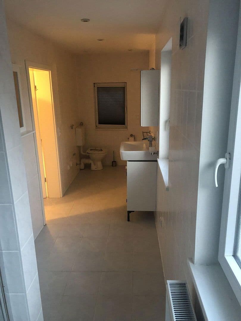 Pronájem bytu 4+1 110 m², Worms-Pfeddersheim, Porýní-Falc Pronájem bytu 4+1 110 m², Worms-Pfeddersheim, Porýní-Falc