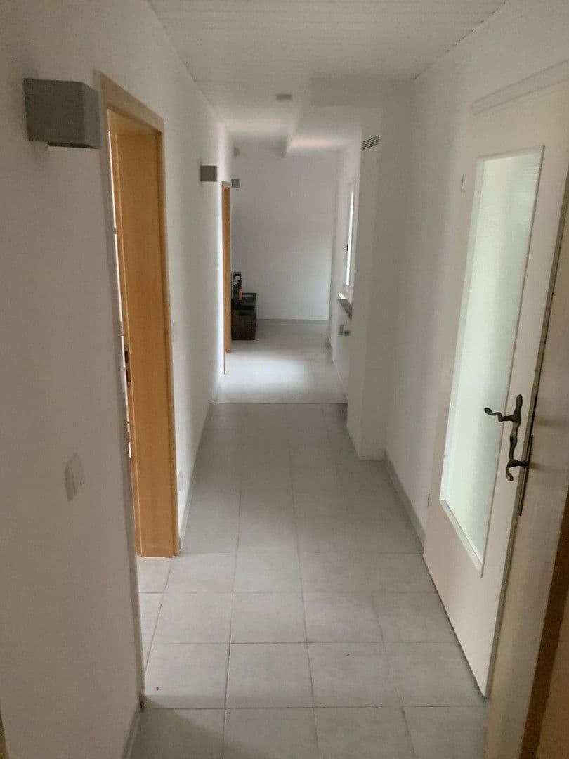 Pronájem bytu 4+1 110 m², Worms-Pfeddersheim, Porýní-Falc Pronájem bytu 4+1 110 m², Worms-Pfeddersheim, Porýní-Falc