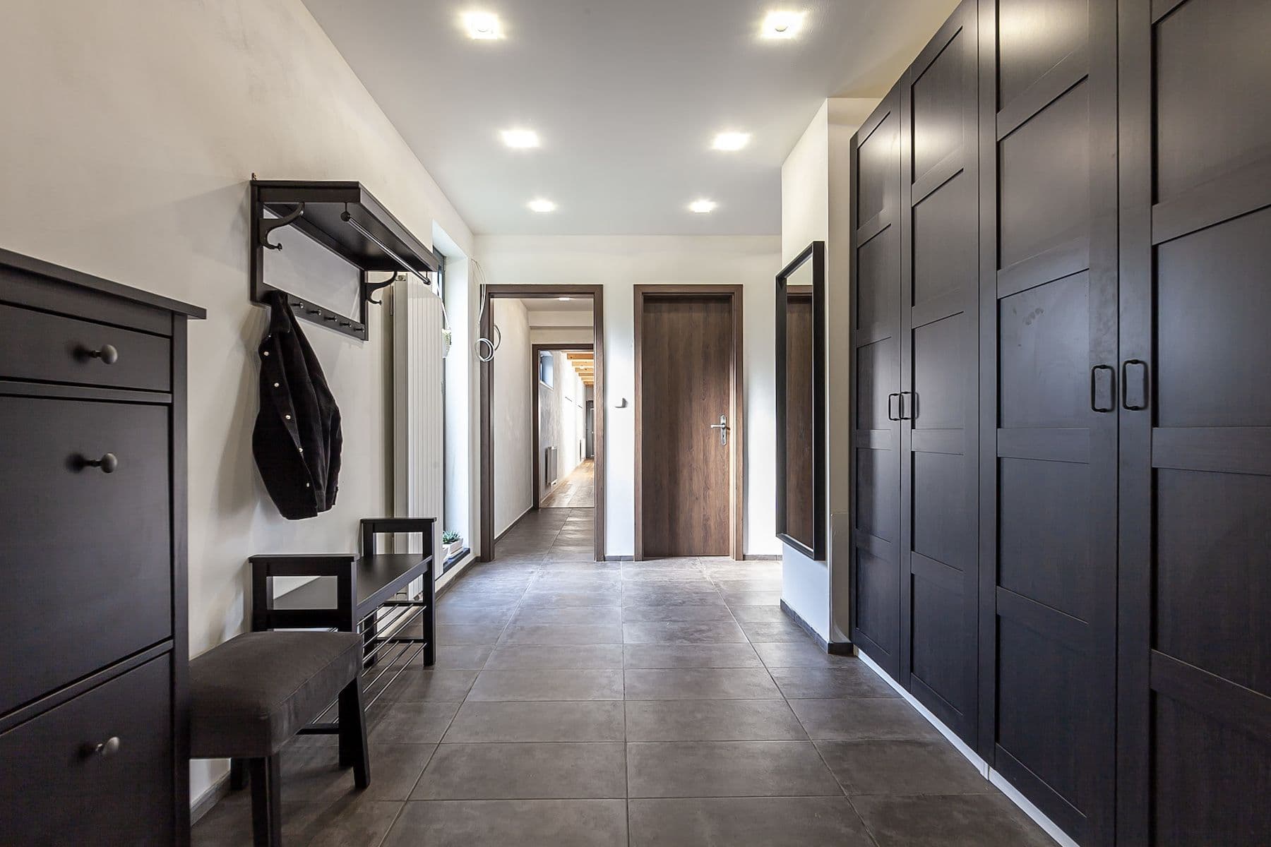 Prodej domu 300 m², pozemek 1.304 m², Ve Stráži, Psáry, Středočeský kraj Prodej domu 300 m², pozemek 1.304 m², Ve Stráži, Psáry, Středočeský kraj