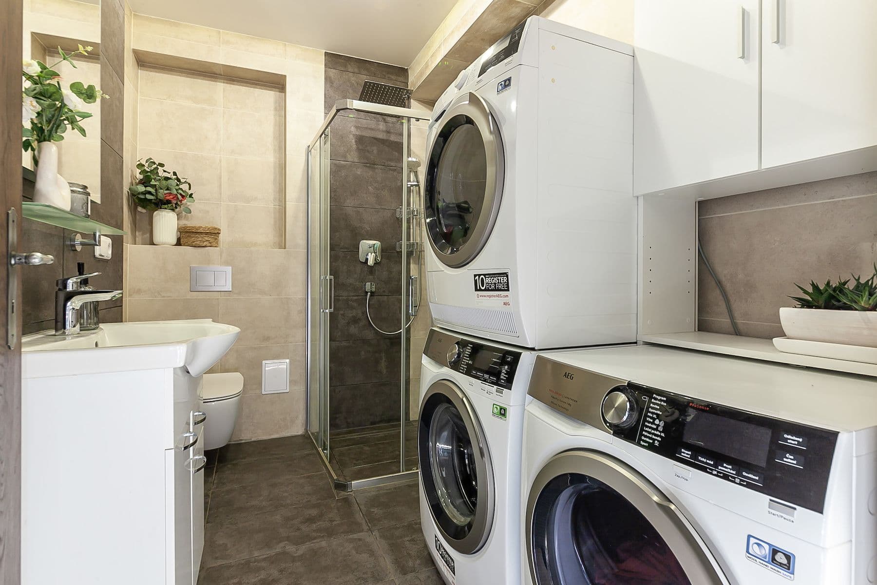 Prodej nebytového prostoru 1.304 m², Ve Stráži, Psáry, Středočeský kraj Prodej nebytového prostoru 1.304 m², Ve Stráži, Psáry, Středočeský kraj