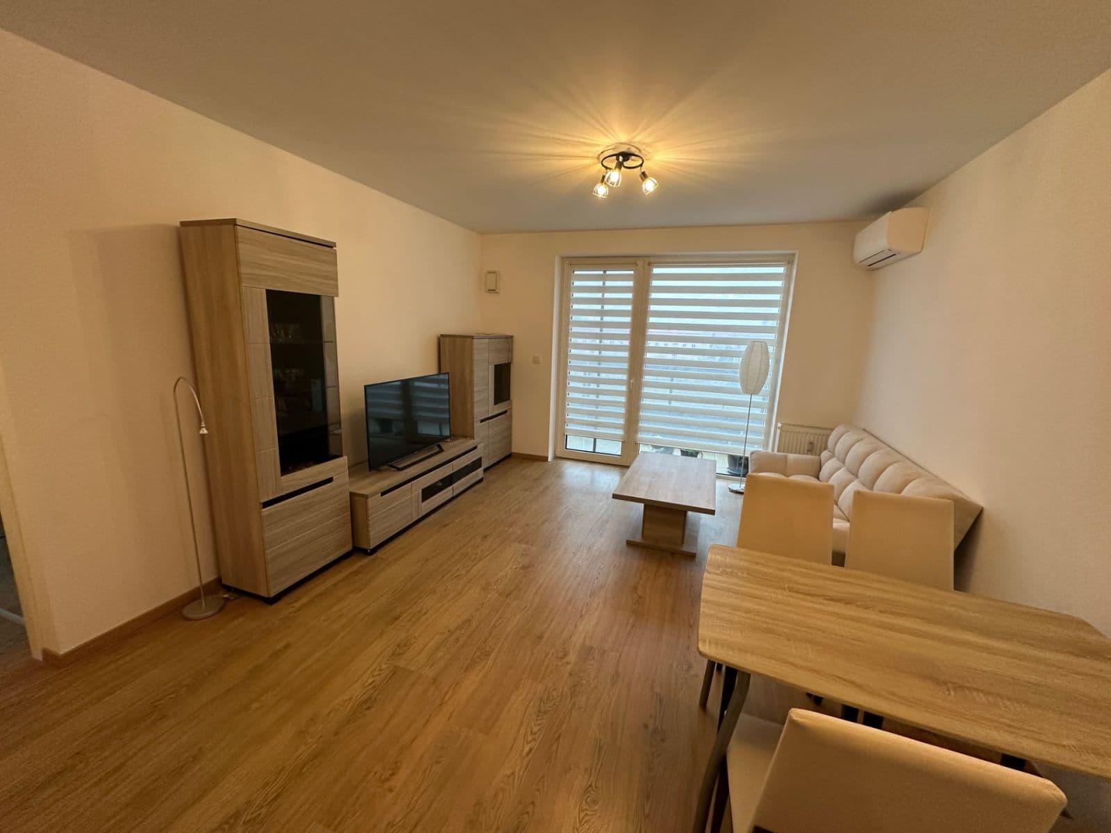 Pronájem bytu 2+1 54 m², Račianska, Nové Mesto, Bratislavský kraj Pronájem bytu 2+1 54 m², Račianska, Nové Mesto, Bratislavský kraj