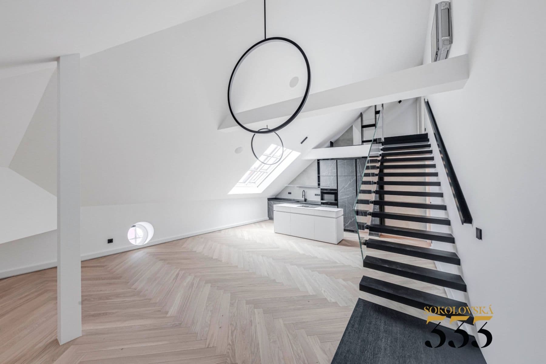 Prodej bytu 4+kk 159 m², Sokolovská, Praha, Praha Prodej bytu 4+kk 159 m², Sokolovská, Praha, Praha