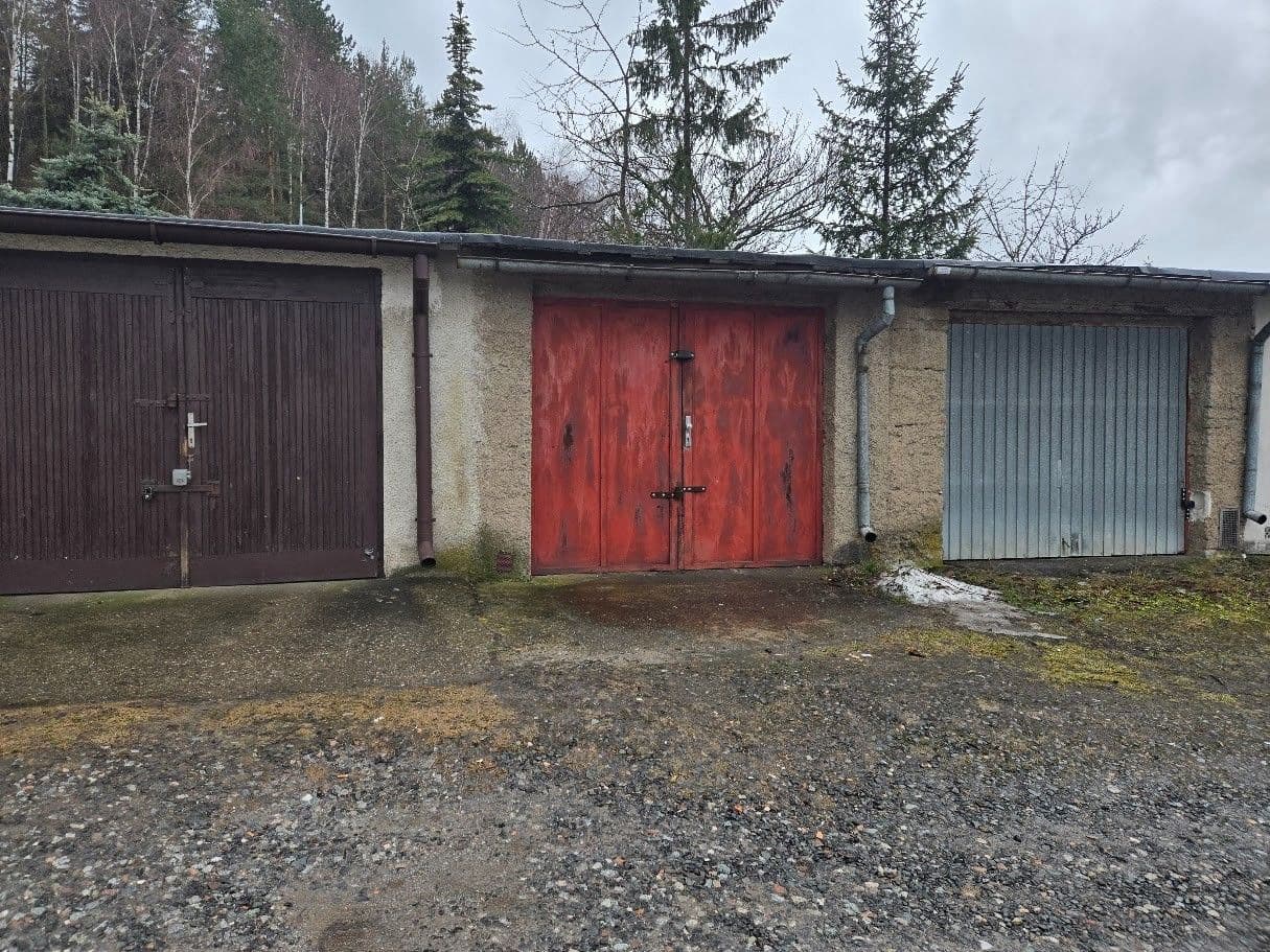 Pronájem garáže 29 m², Příbram, Středočeský kraj Pronájem garáže 29 m², Příbram, Středočeský kraj