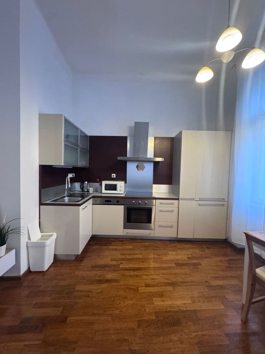 Pronájem bytu 2+kk 46 m², Londýnská, Praha, Praha Pronájem bytu 2+kk 46 m², Londýnská, Praha, Praha