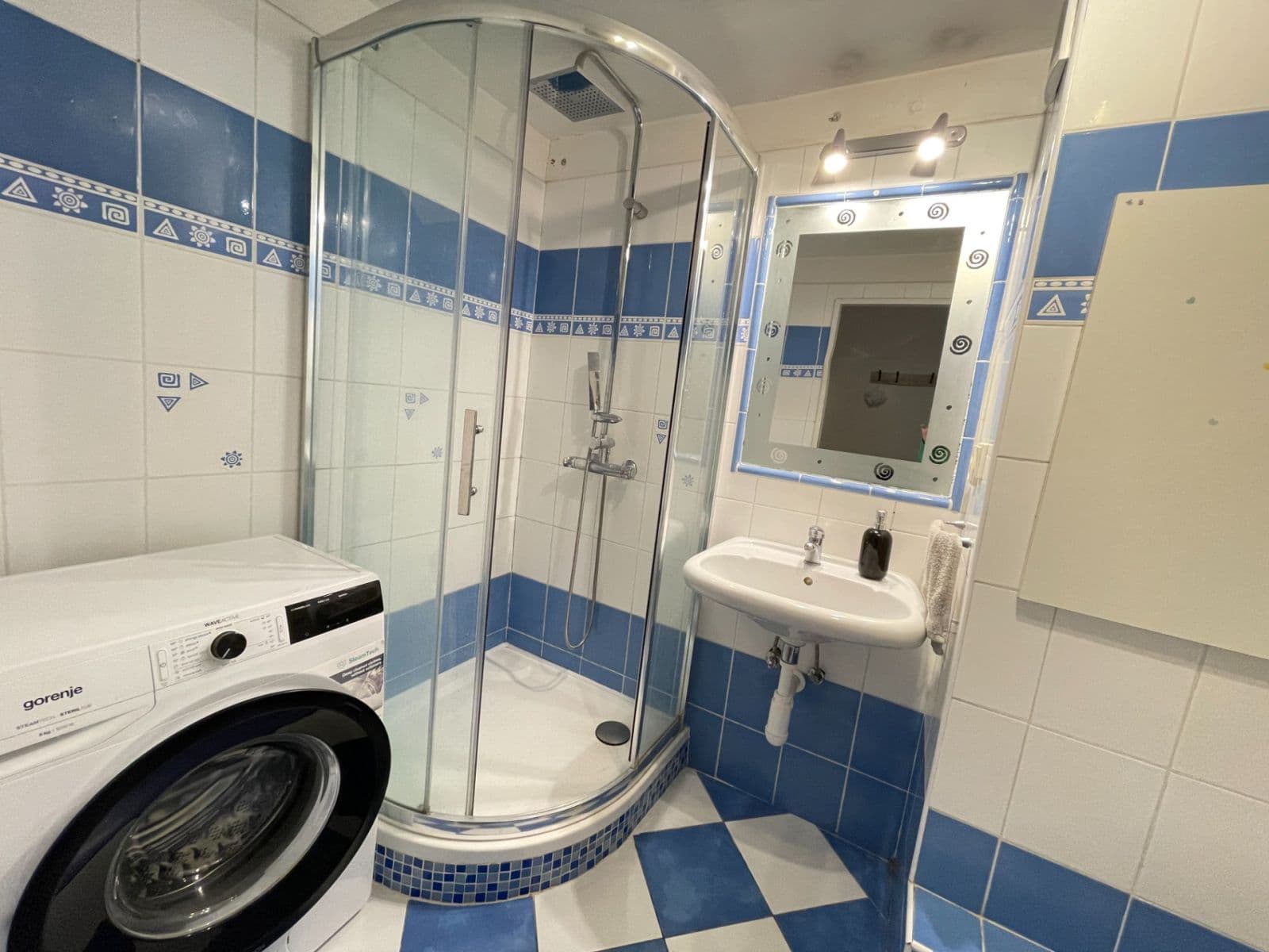 Prodej bytu 3+1 69 m², Estonská, Kladno, Středočeský kraj Prodej bytu 3+1 69 m², Estonská, Kladno, Středočeský kraj