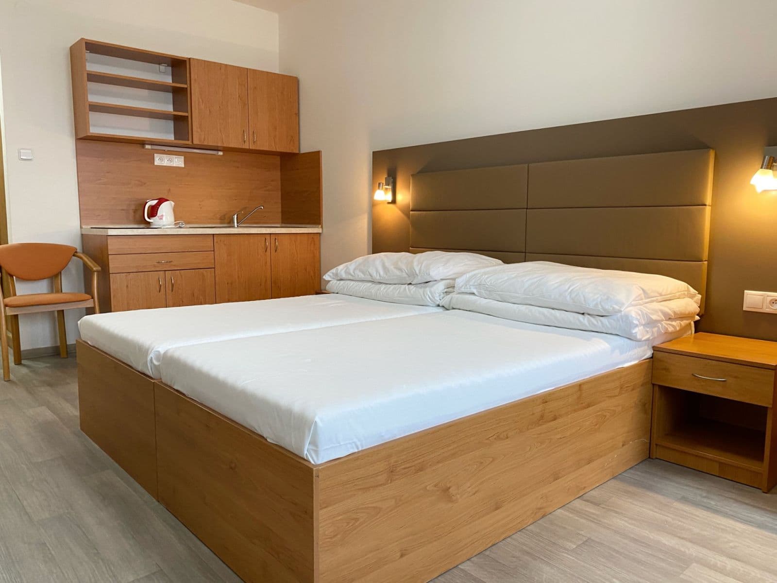 Pronájem bytu 1+1 30 m², Mudrochova, Rača, Bratislavský kraj Pronájem bytu 1+1 30 m², Mudrochova, Rača, Bratislavský kraj