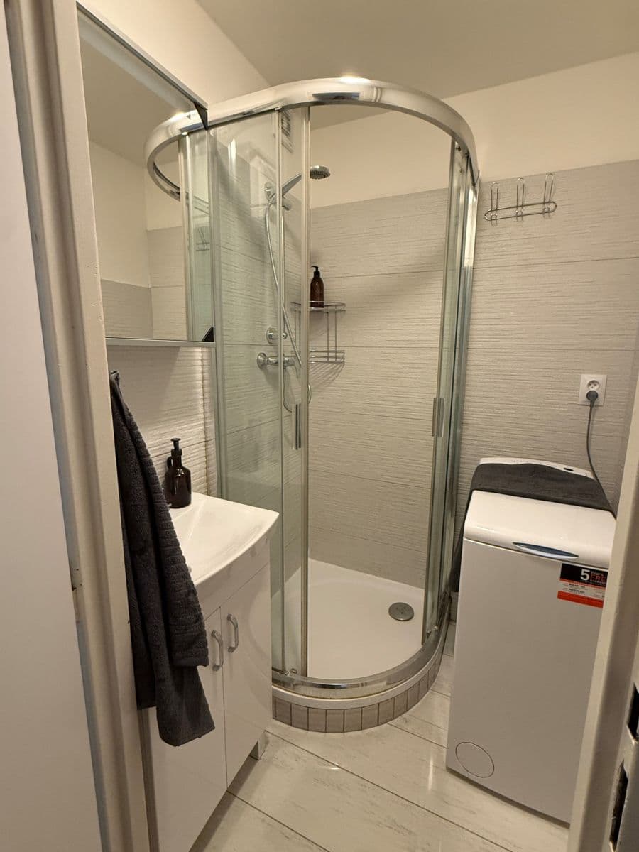 Pronájem bytu 4+kk 75 m², Nad Olšinami, Praha, Praha Pronájem bytu 4+kk 75 m², Nad Olšinami, Praha, Praha