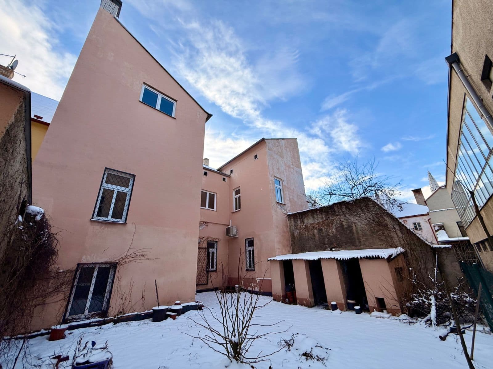 Prodej domu 350 m², pozemek 510 m², Boženy Němcové, Kadaň, Ústecký kraj Prodej domu 350 m², pozemek 510 m², Boženy Němcové, Kadaň, Ústecký kraj