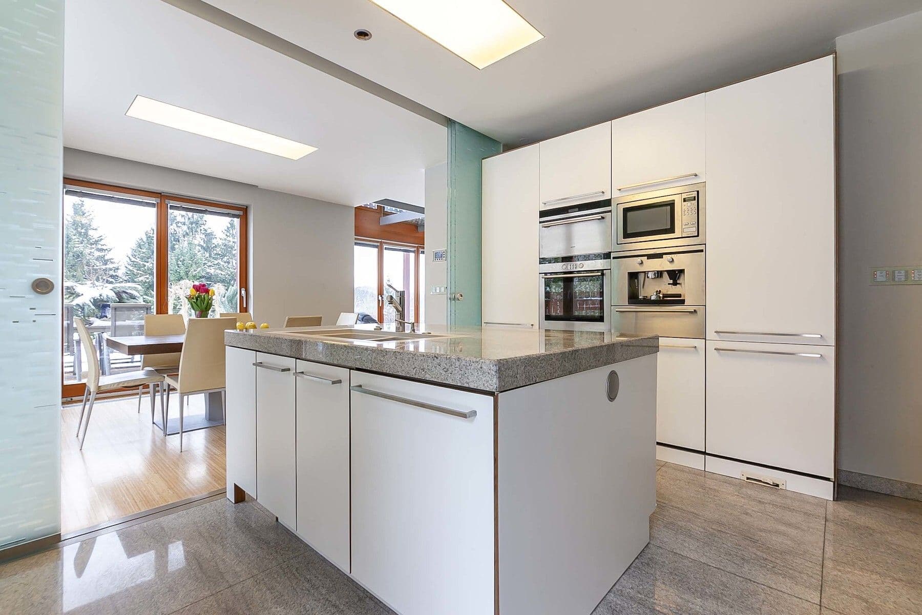 Prodej domu 310 m², pozemek 750 m², Na Kopci, Jablonec nad Nisou, Liberecký kraj Prodej domu 310 m², pozemek 750 m², Na Kopci, Jablonec nad Nisou, Liberecký kraj