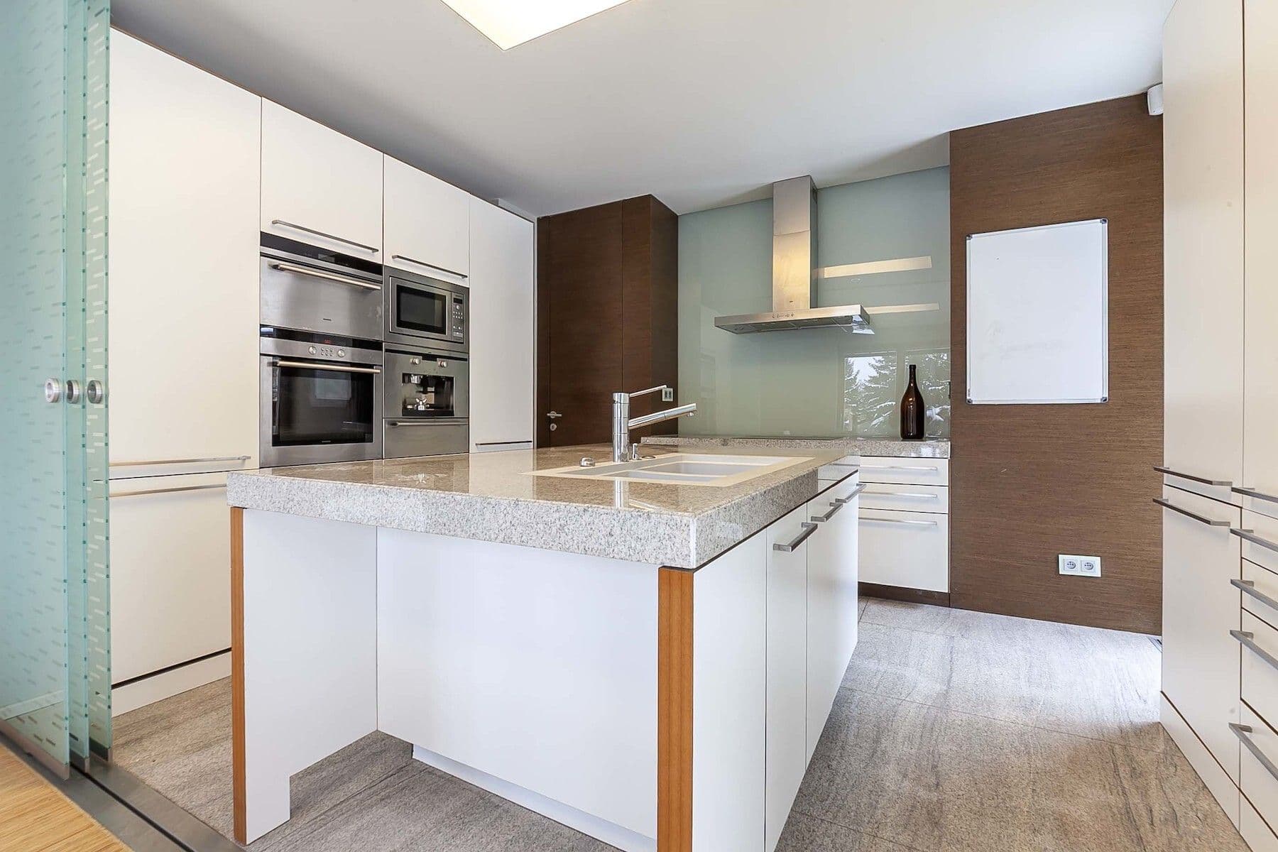 Prodej domu 310 m², pozemek 750 m², Na Kopci, Jablonec nad Nisou, Liberecký kraj Prodej domu 310 m², pozemek 750 m², Na Kopci, Jablonec nad Nisou, Liberecký kraj