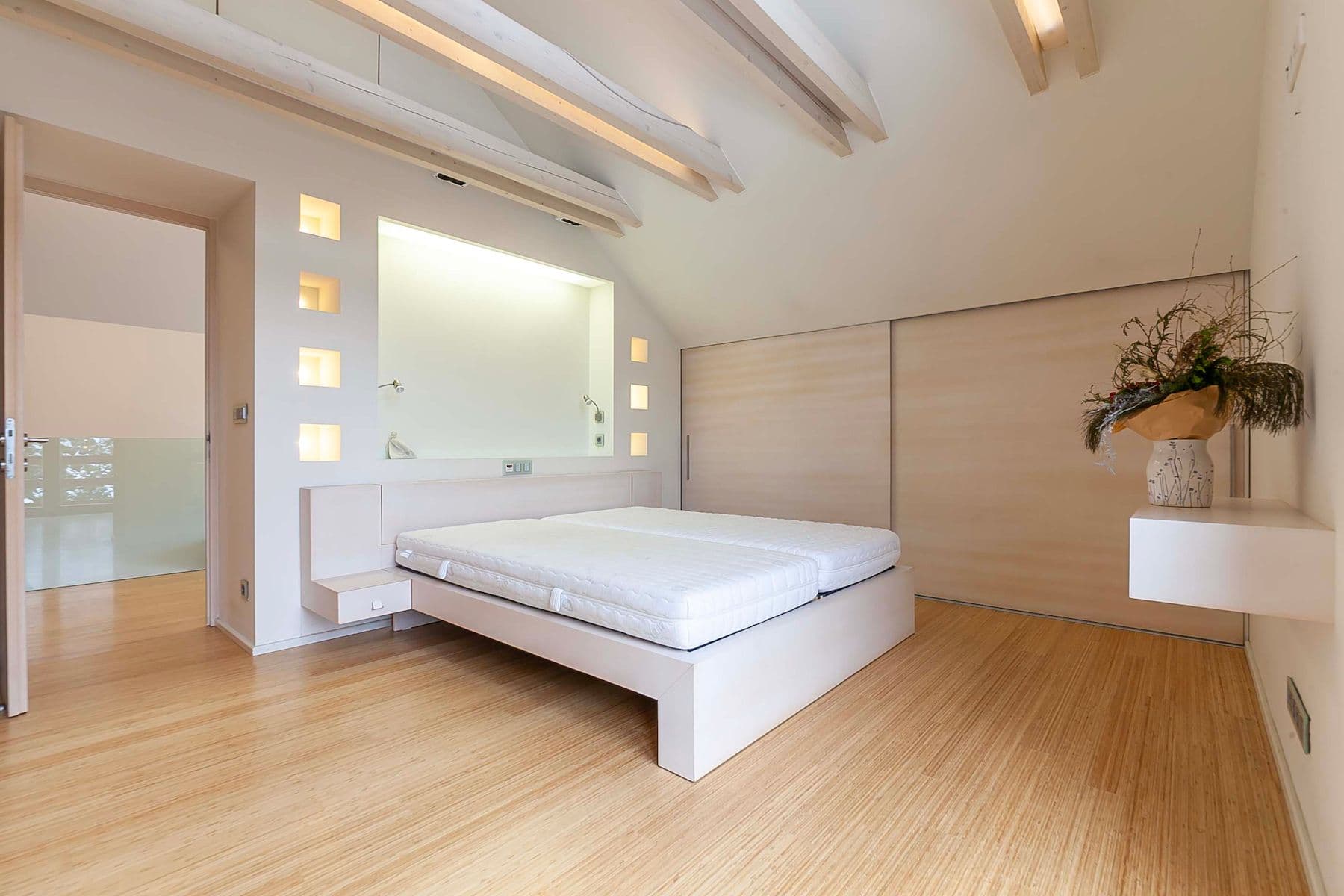 Prodej domu 310 m², pozemek 750 m², Na Kopci, Jablonec nad Nisou, Liberecký kraj Prodej domu 310 m², pozemek 750 m², Na Kopci, Jablonec nad Nisou, Liberecký kraj