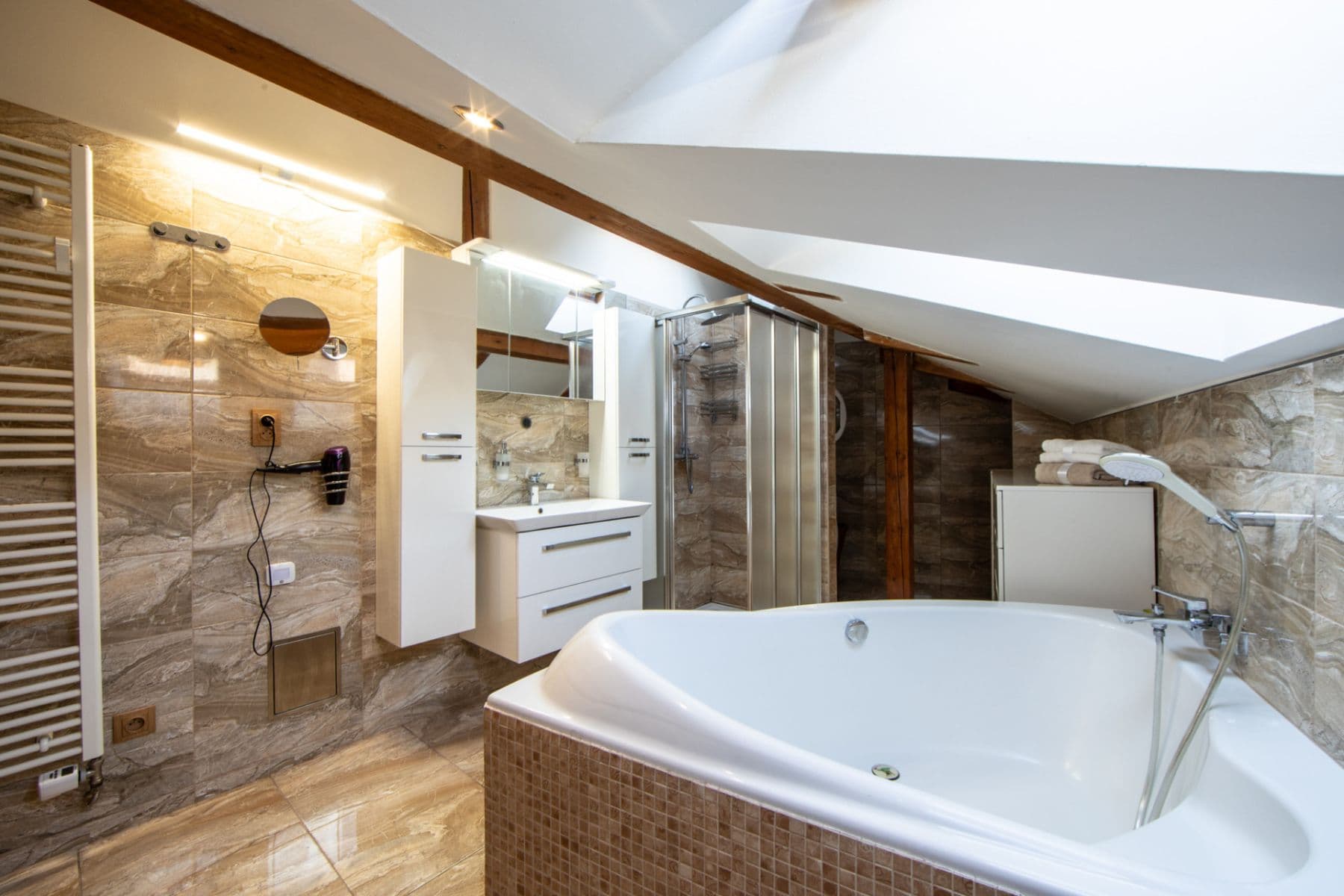 Prodej bytu 6+kk 156 m², Hlubočepská, Praha, Praha Prodej bytu 6+kk 156 m², Hlubočepská, Praha, Praha