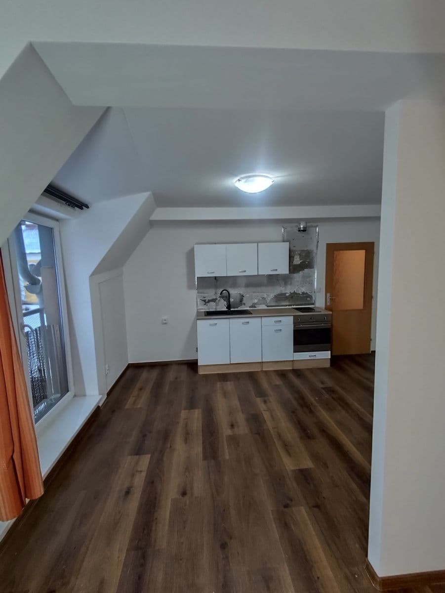 Prodej bytu 1+kk 41 m², Deštné v Orlických horách, Královéhradecký kraj Prodej bytu 1+kk 41 m², Deštné v Orlických horách, Královéhradecký kraj