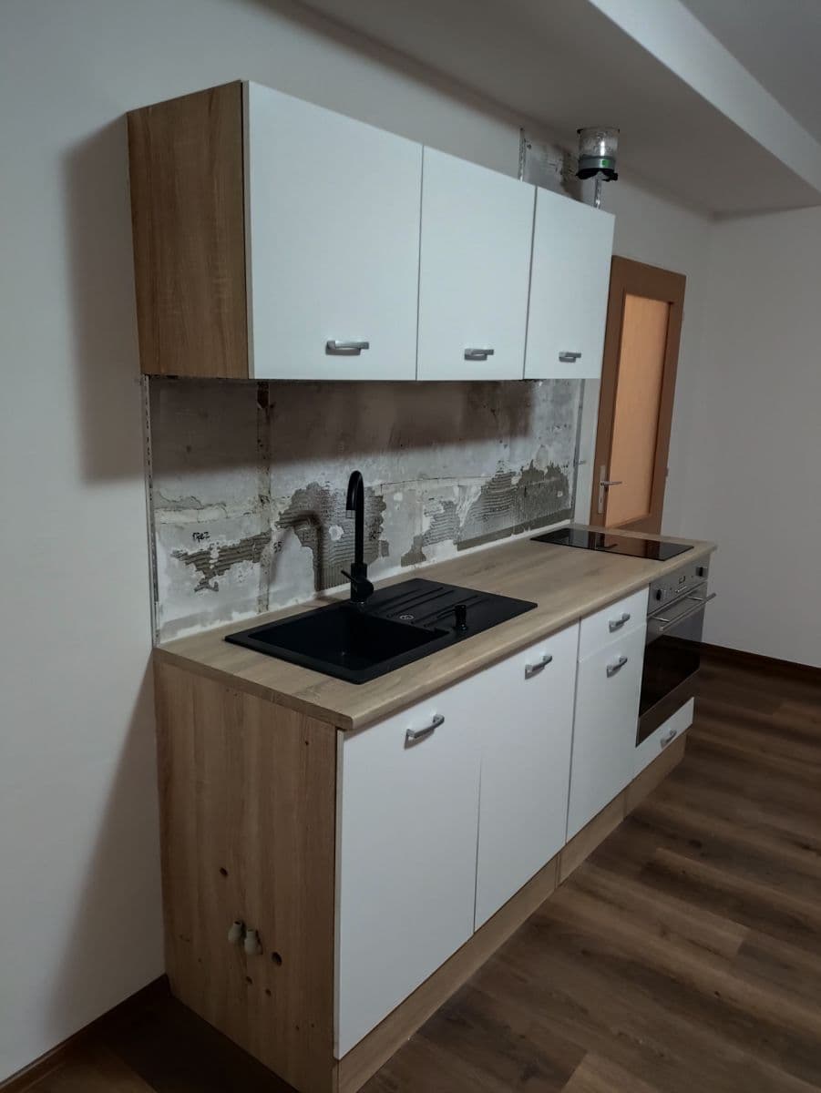 Prodej bytu 1+kk 41 m², Deštné v Orlických horách, Královéhradecký kraj Prodej bytu 1+kk 41 m², Deštné v Orlických horách, Královéhradecký kraj