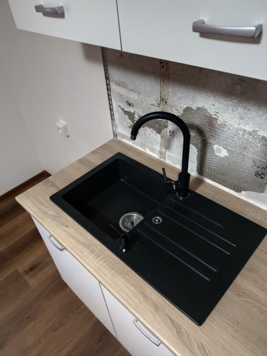 Prodej bytu 1+kk 41 m², Deštné v Orlických horách, Královéhradecký kraj Prodej bytu 1+kk 41 m², Deštné v Orlických horách, Královéhradecký kraj