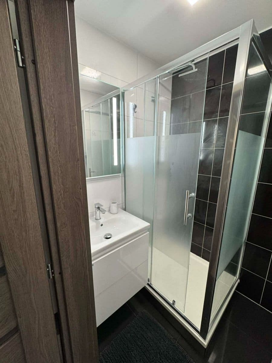 Pronájem bytu 2+1 54 m², Mokrá-Horákov, Jihomoravský kraj Pronájem bytu 2+1 54 m², Mokrá-Horákov, Jihomoravský kraj